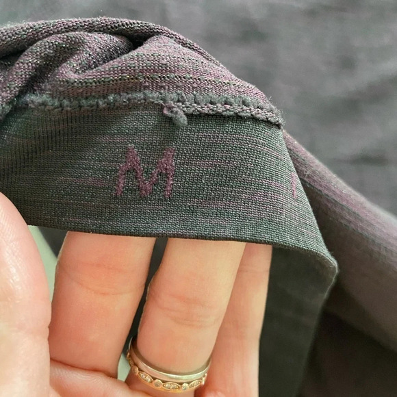 LULULEMON Mens Vent Tech 1/2 Zip Long Sleeve Shirt with Hood Size M - Picture 5 of 13